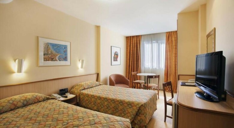 Hotel Windsor Plaza