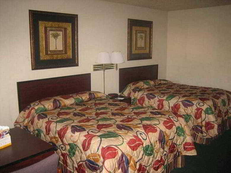 Hotel Howard Johnson Inn And Suites