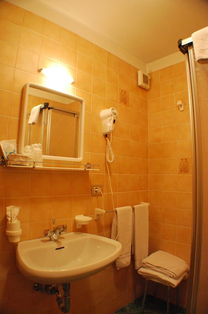 Hotel Albergo Lucia