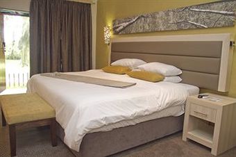 Hotel Cresta Marang Gardens