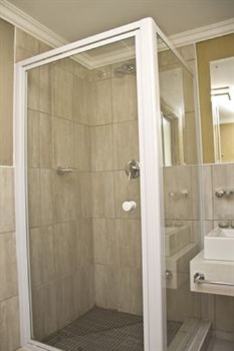 Hotel Cresta Marang Gardens
