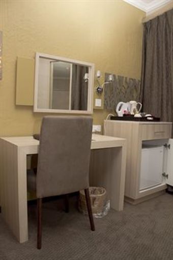 Hotel Cresta Marang Gardens