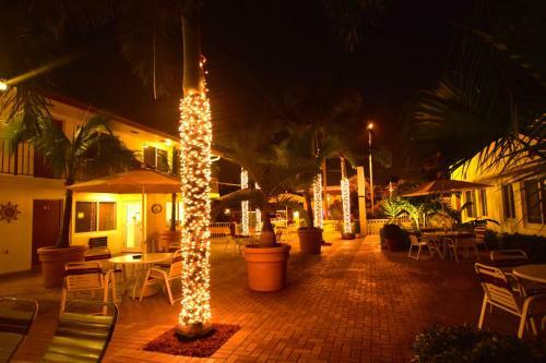 Hotel Surf Side Resort