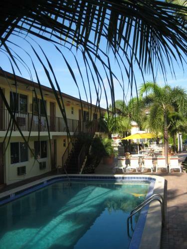 Hotel Surf Side Resort