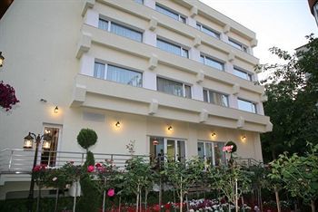 Hotel Marshal