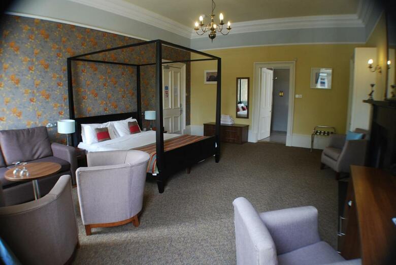 The Salisbury Hotel
