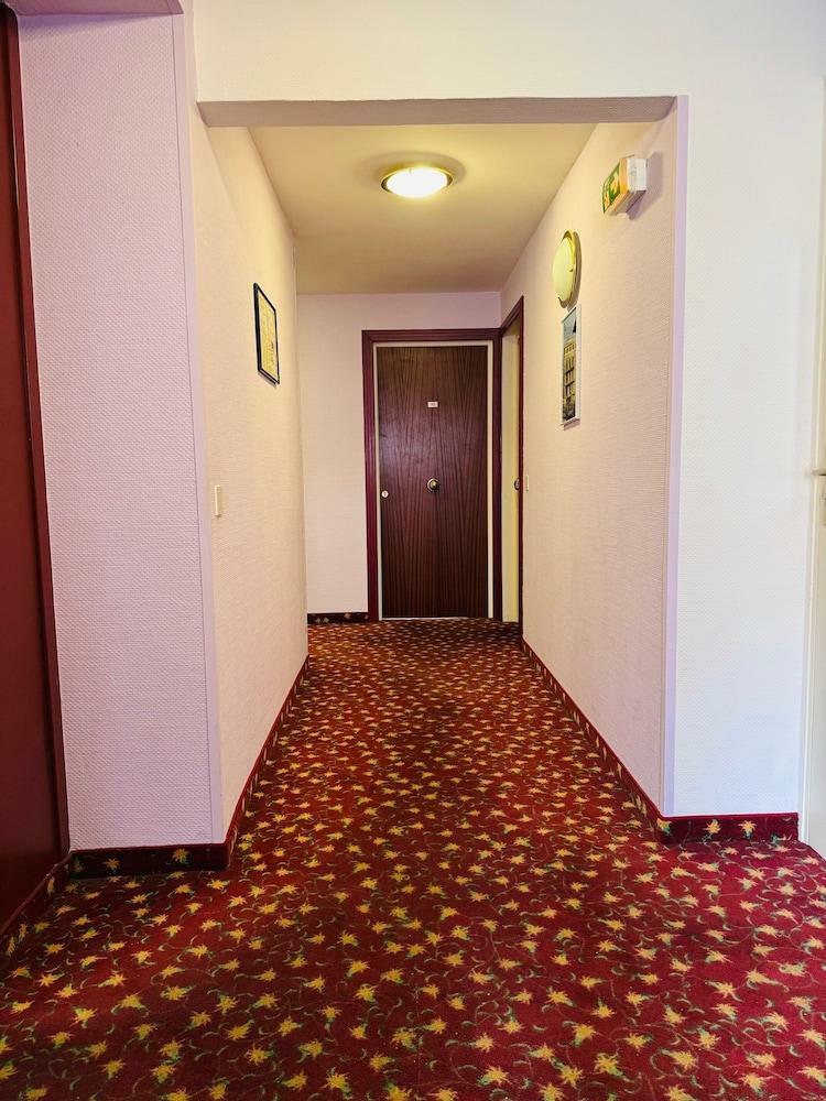 Narev's Hotel