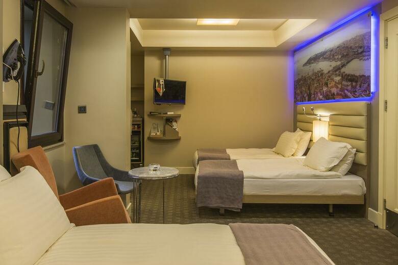 The Peak Hotel