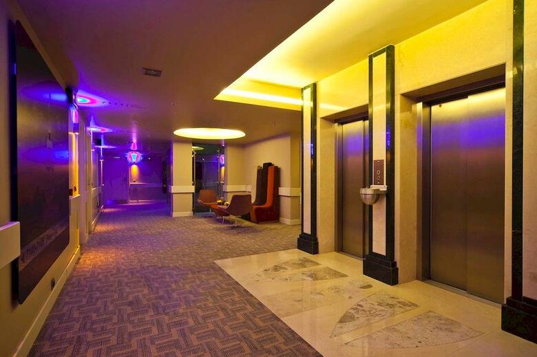 The Peak Hotel