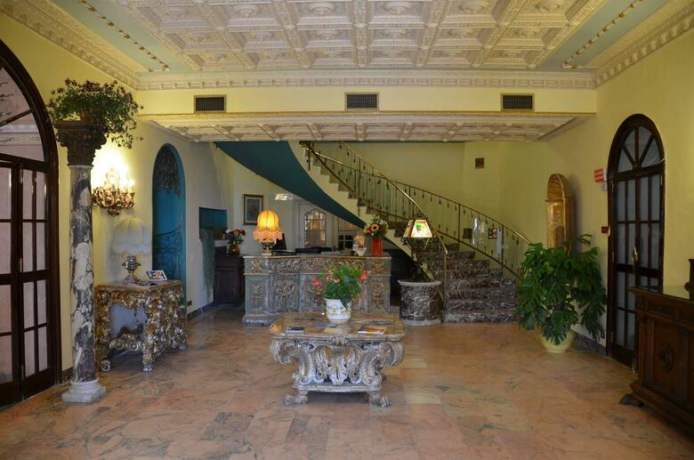 Bristol Park Hotel