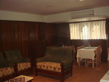Albergue Milano Hotel