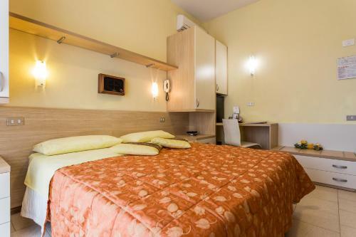 Hotel Deborah
