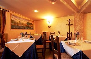 Hotel Pila 2000