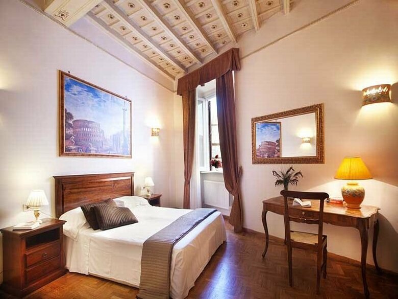 Hotel Pantheon Inn