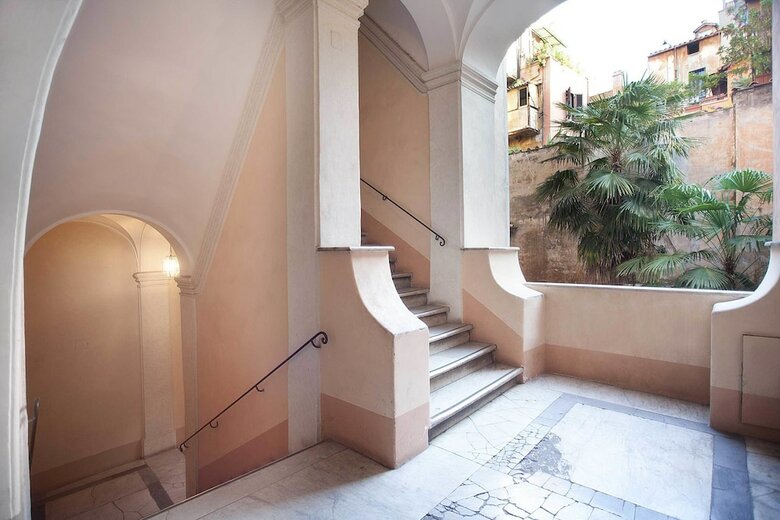 Hotel Pantheon Inn