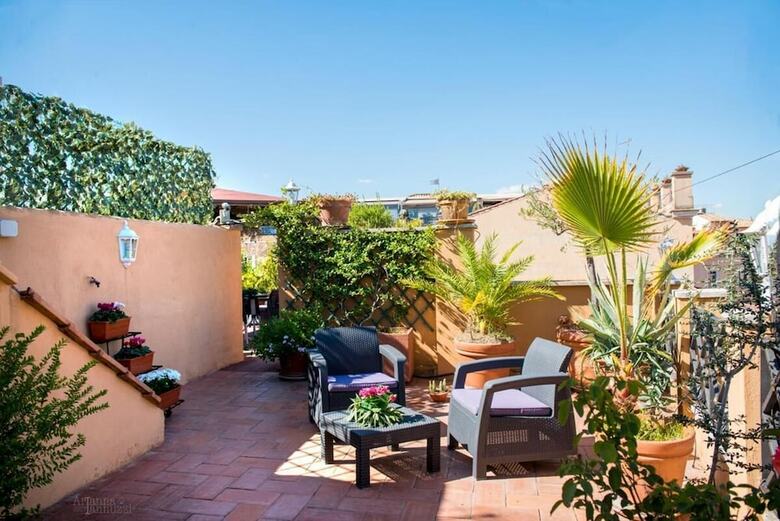 Hotel Pantheon Inn