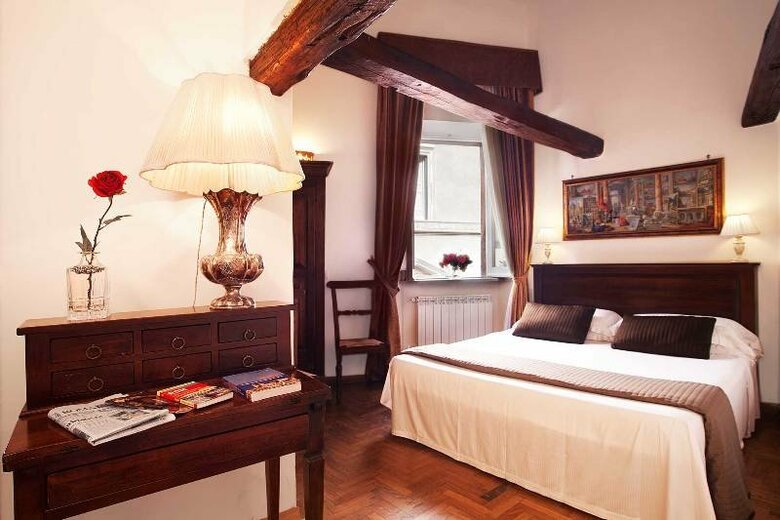 Hotel Pantheon Inn