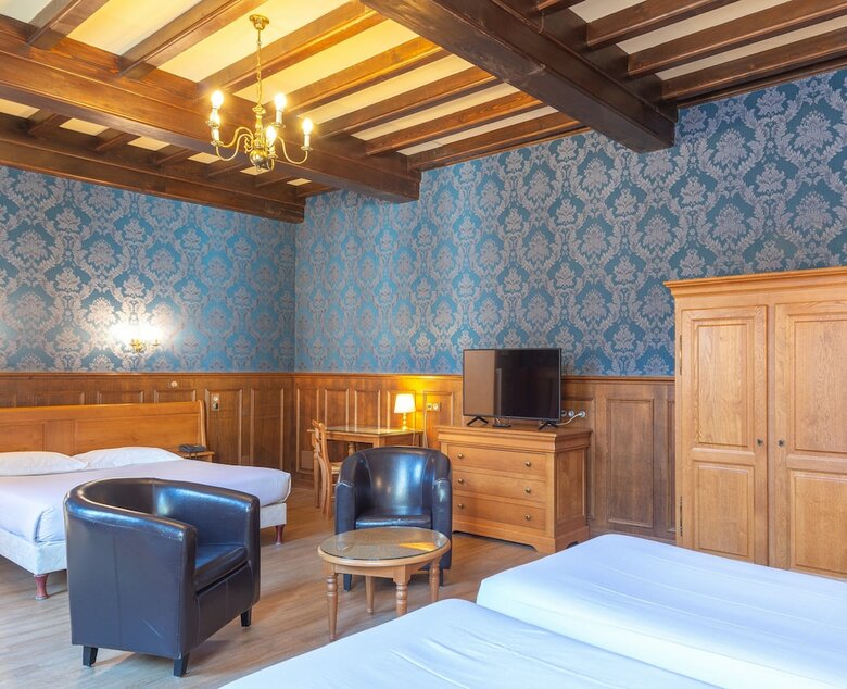 Hotel De La Cloche
