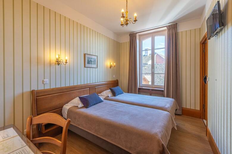 Hotel De La Cloche