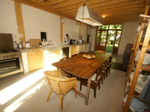 Tastefully Quiet Cottage In The Morvan, In Saint-germain-des-champs