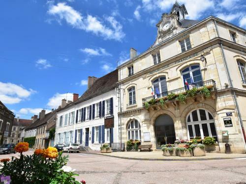 Tastefully Quiet Cottage In The Morvan, In Saint-germain-des-champs