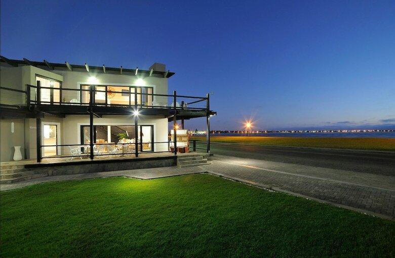 Bed & Breakfast Oyster Box Guesthouse