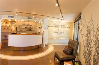 Safari Court Hotel