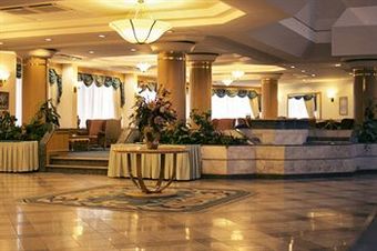 Safari Court Hotel