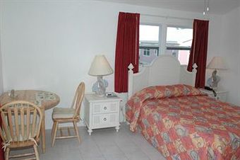 Pelican Beach Villas