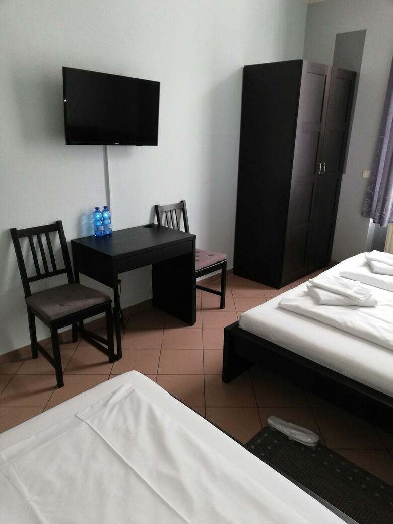 Angel Hotel