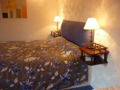 Hostal Residence Beausejour