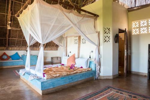 Hotel Sunshine Marine Lodge
