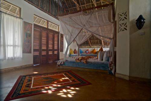 Hotel Sunshine Marine Lodge