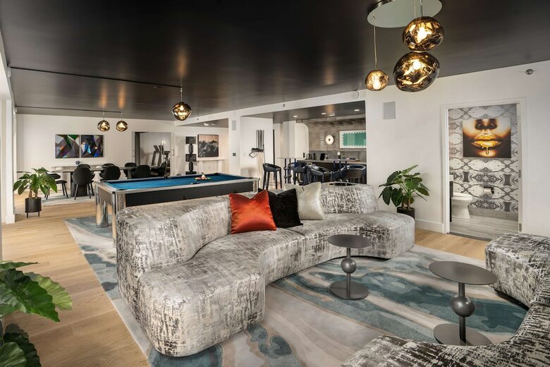 Virgin Hotels Las Vegas, Curio Collection By Hilton