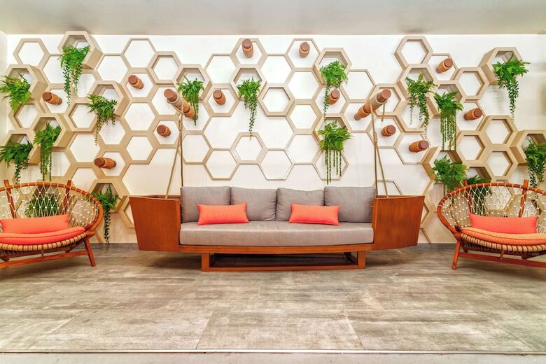 Virgin Hotels Las Vegas, Curio Collection By Hilton