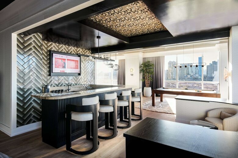 Virgin Hotels Las Vegas, Curio Collection By Hilton