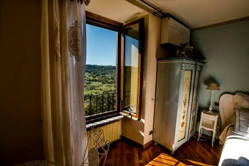 Bed & Breakfast Ripa Medici Parking Included
