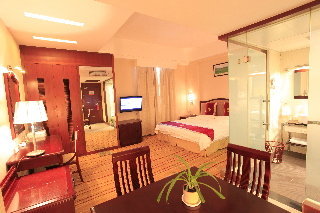 Golden Spring Hotel