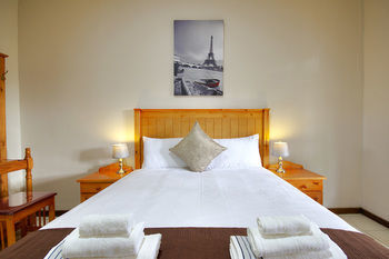 Hostal Eagles Nest Guesthouse