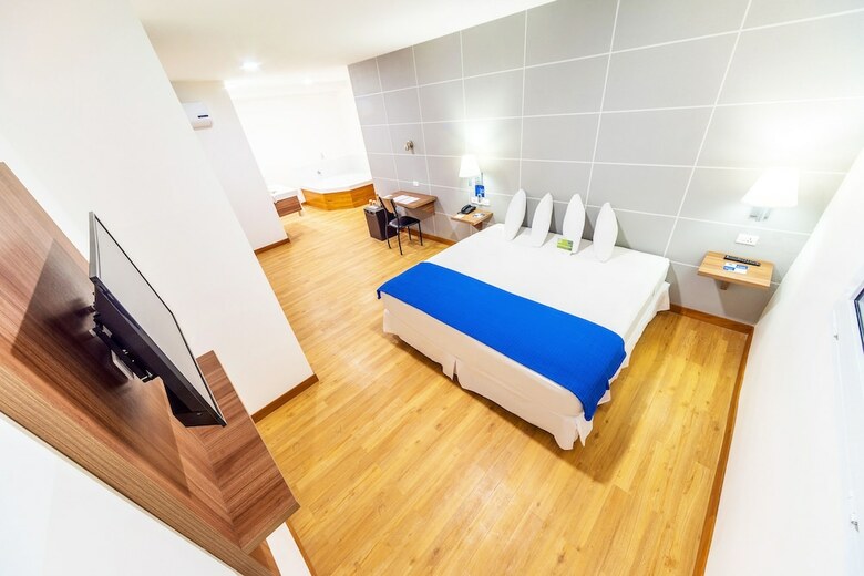 Hotel Lp Equipetrol