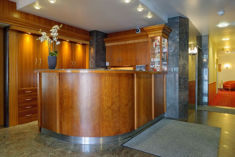 Hotel Excelsior