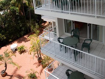Hotel Golden Sands Beachfront Resort