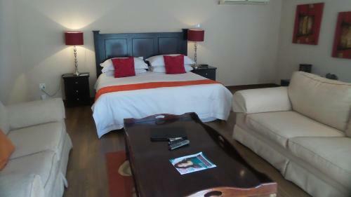 Hostal Monchique Boutique Guest House