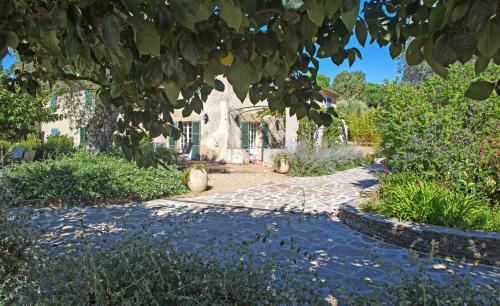 Hotel H�tel La Figui�re