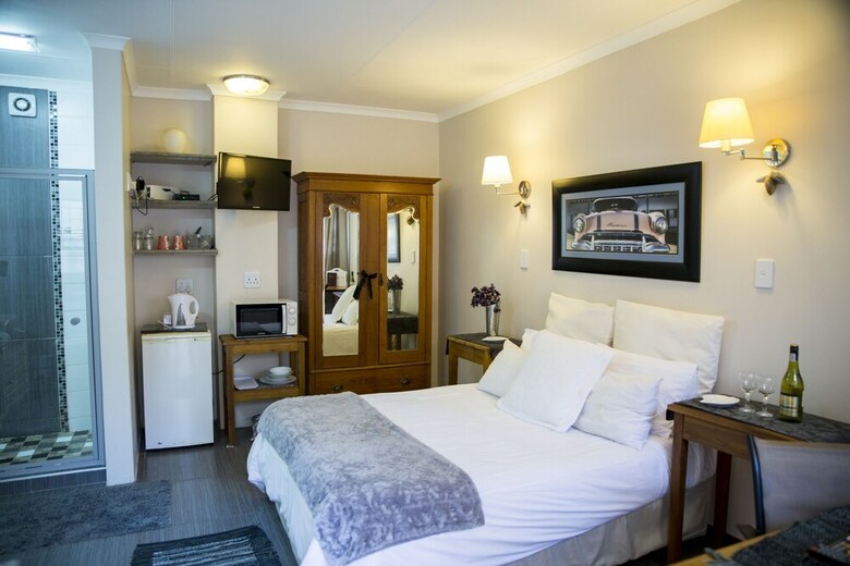 Hostal Ons Dorpshuis Guesthouse