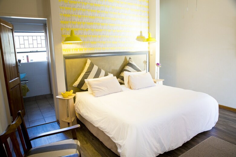 Hostal Ons Dorpshuis Guesthouse