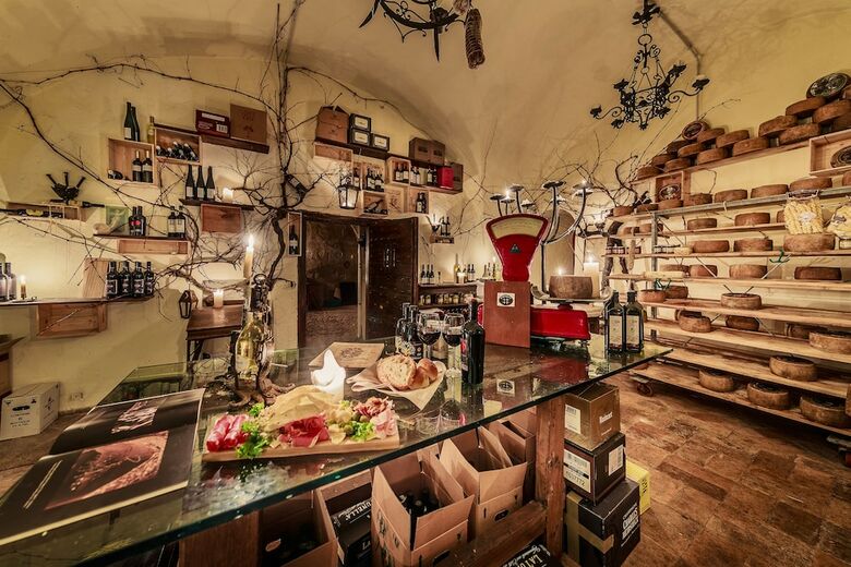 Castello Orsini Hotel
