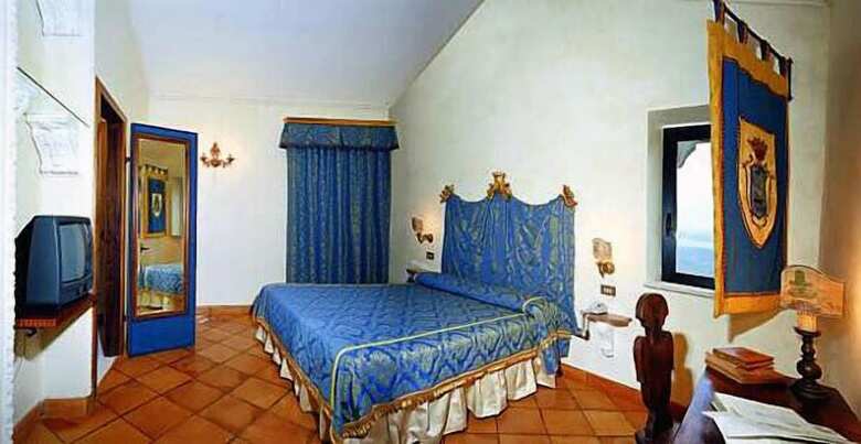 Castello Orsini Hotel