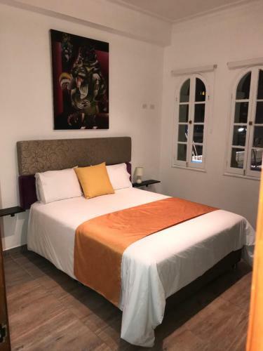 Hostal Larq�a Park Rooms