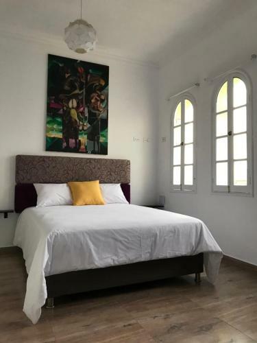 Hostal Larq�a Park Rooms